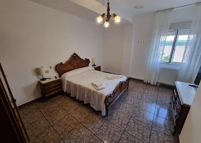 Pension-restaurante Vilaboa Гостевой дом *