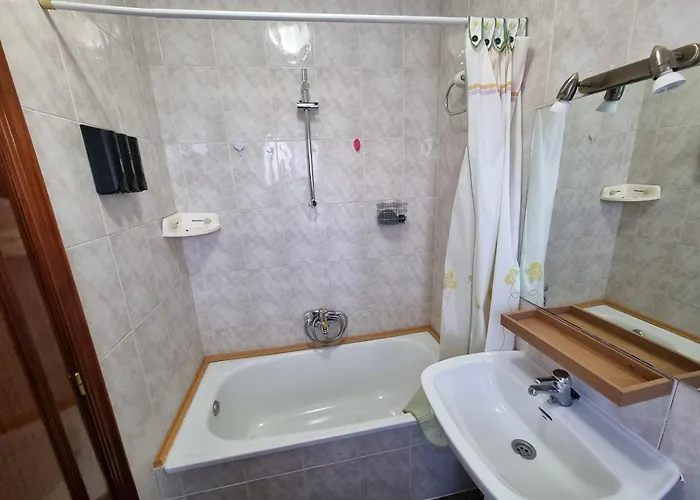 Pension-restaurante Vilaboa Гостевой дом *